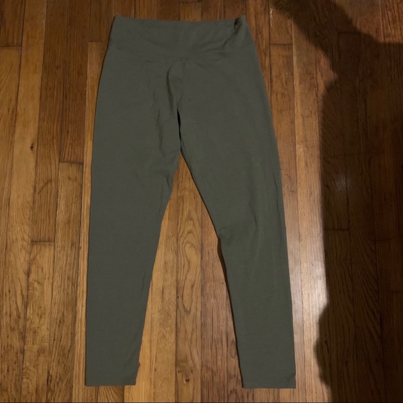 American Eagle leggings - Picture 2 of 3